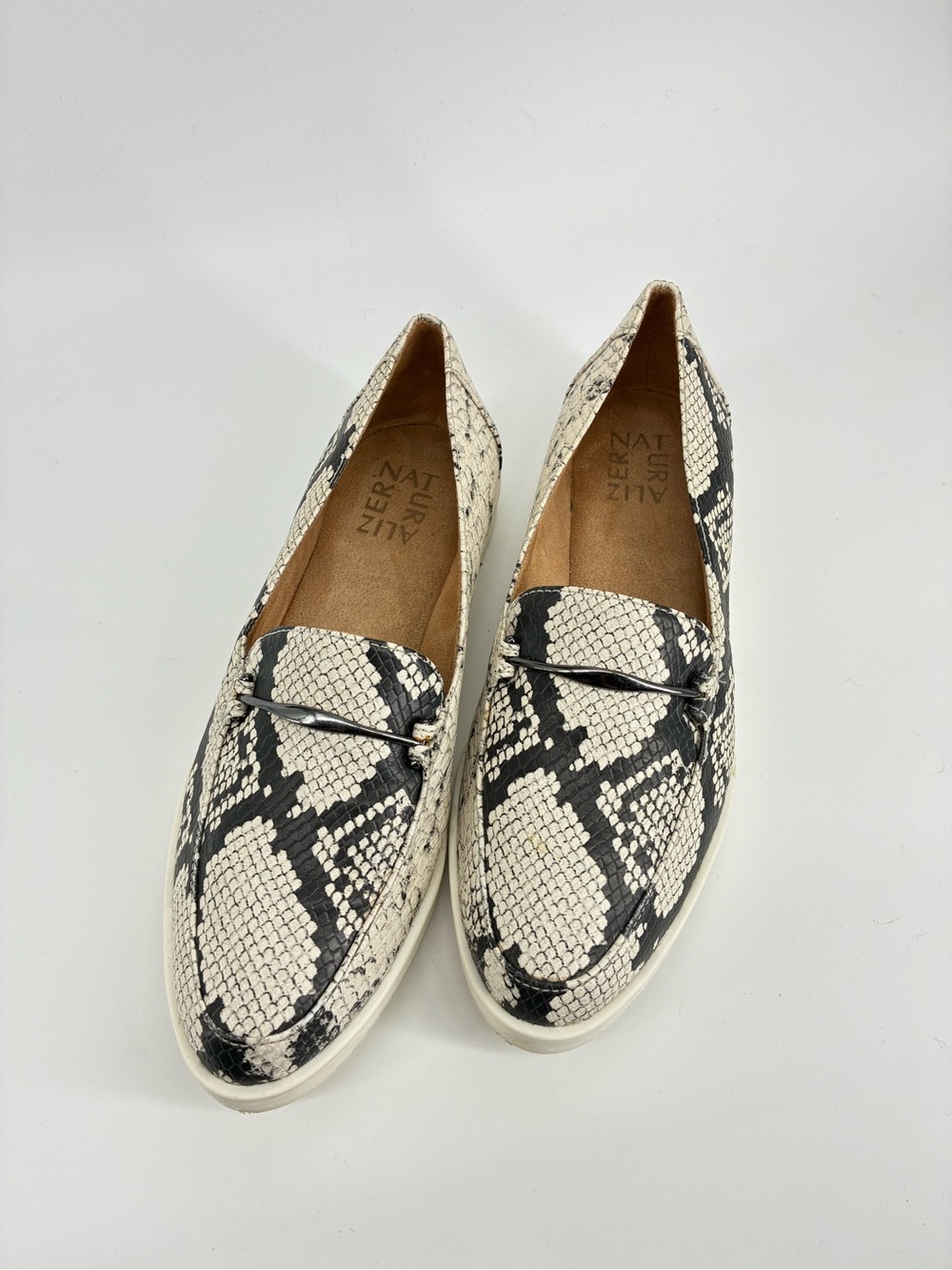 Naturalizer Women's Snake-Print Loafers in Black and White SIZE 7.5 WIDE